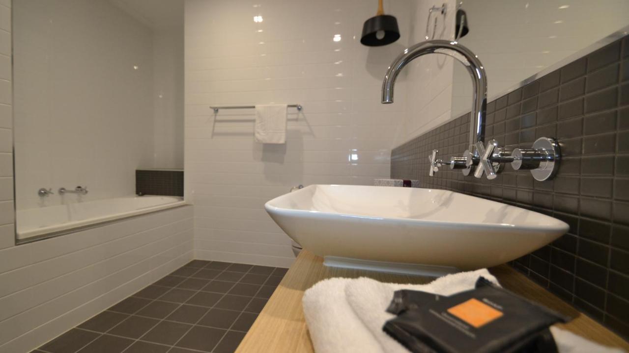 The Astor Suites Goulburn Exterior photo